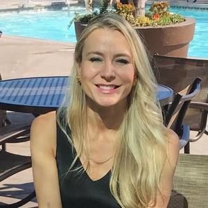 Meet your Posher, Veronika